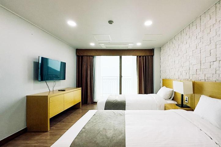 Mohang Haenaru Family Hotel Puan Szoba fotó