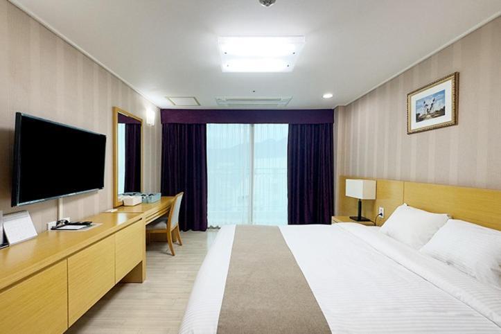 Mohang Haenaru Family Hotel Puan Szoba fotó