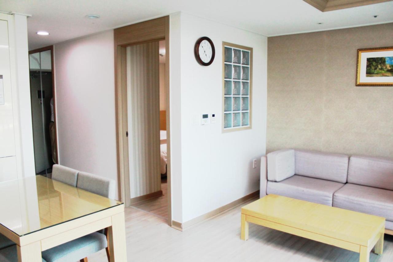 Mohang Haenaru Family Hotel Puan Kültér fotó
