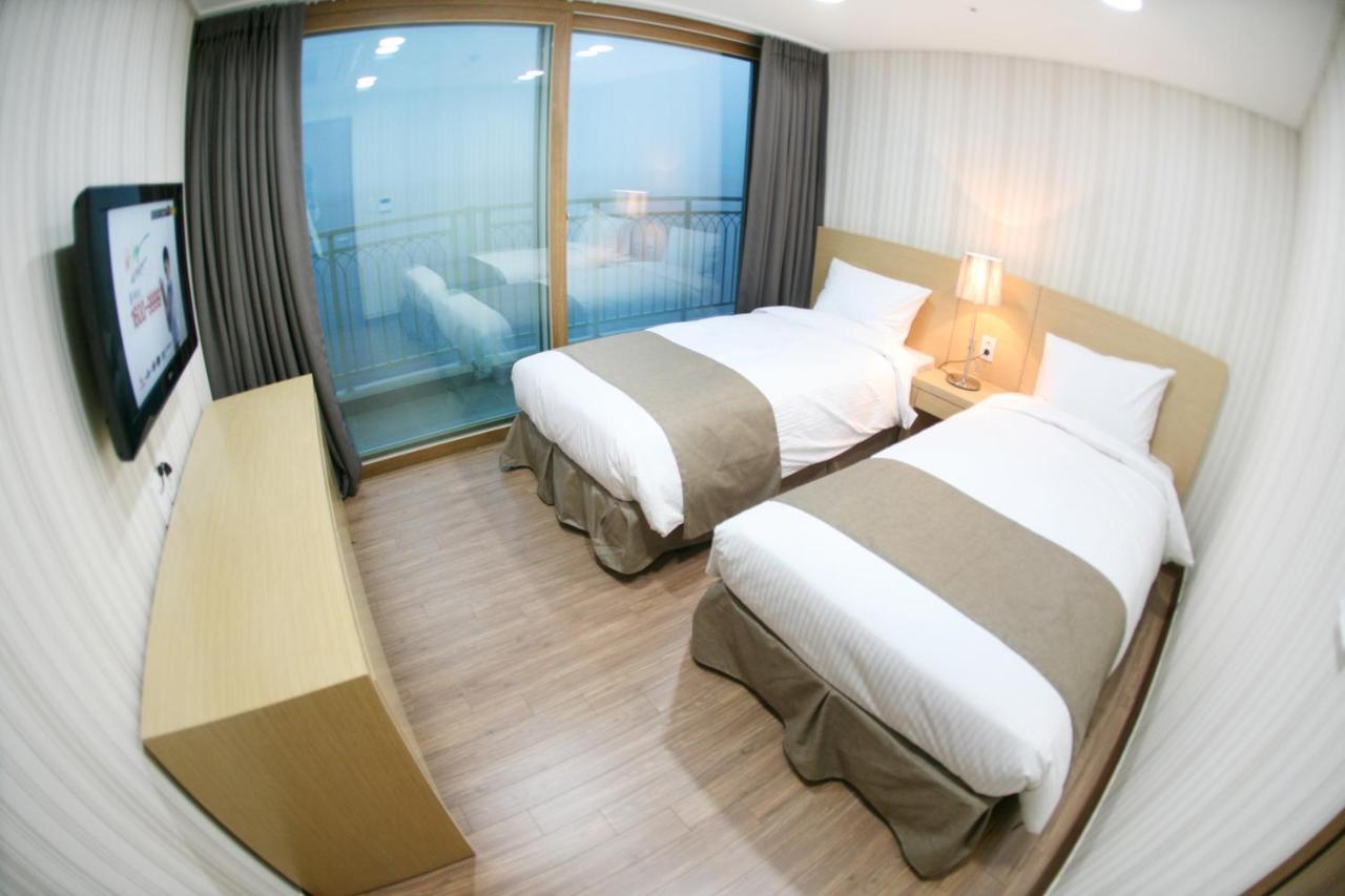 Mohang Haenaru Family Hotel Puan Kültér fotó