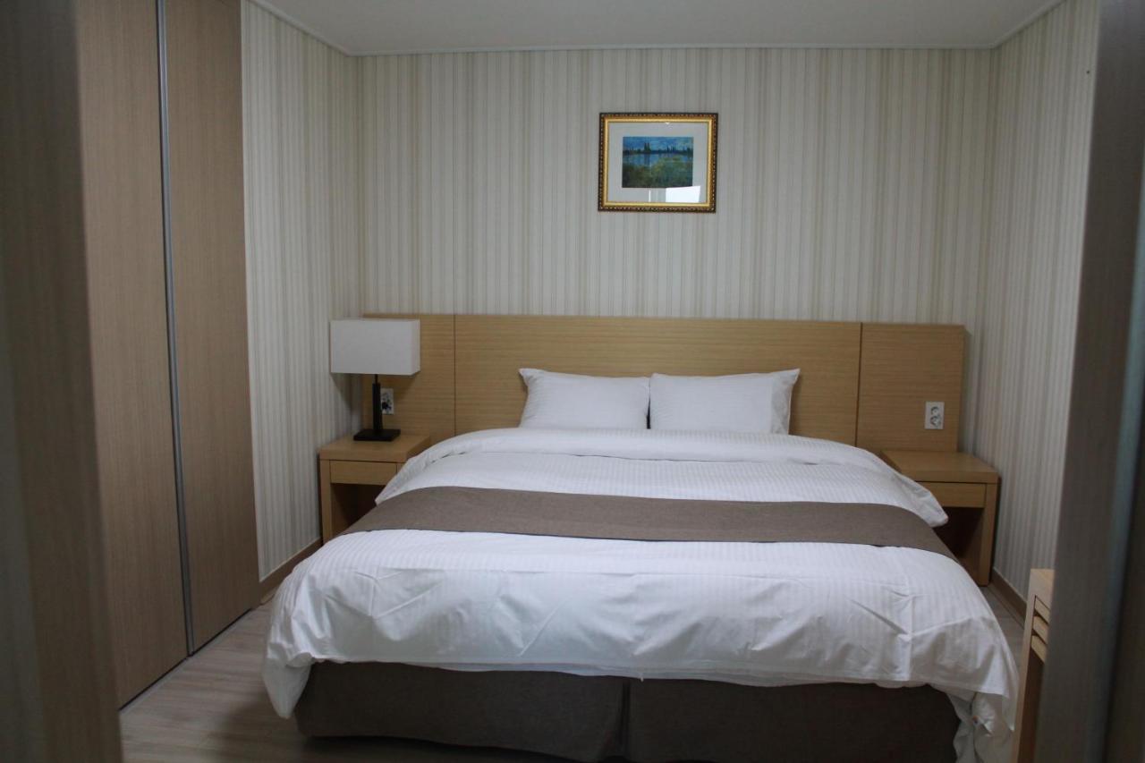 Mohang Haenaru Family Hotel Puan Kültér fotó