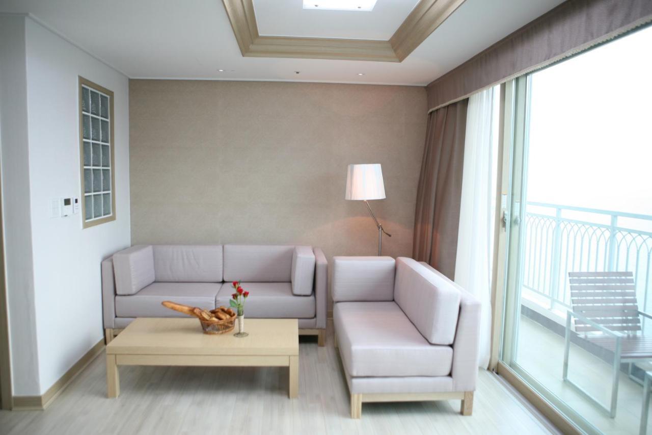Mohang Haenaru Family Hotel Puan Kültér fotó