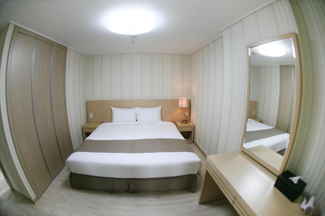 Mohang Haenaru Family Hotel Puan Kültér fotó