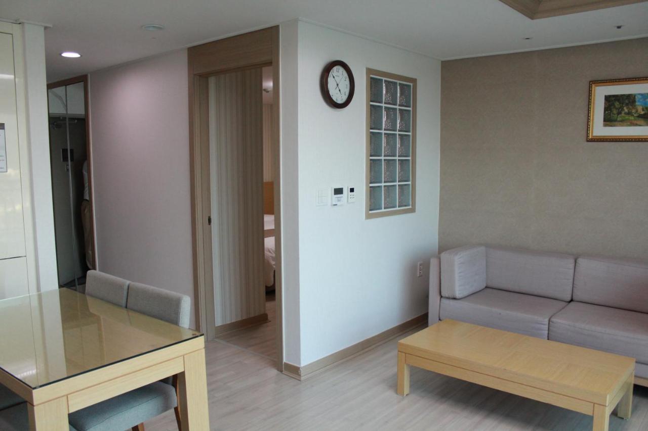 Mohang Haenaru Family Hotel Puan Kültér fotó